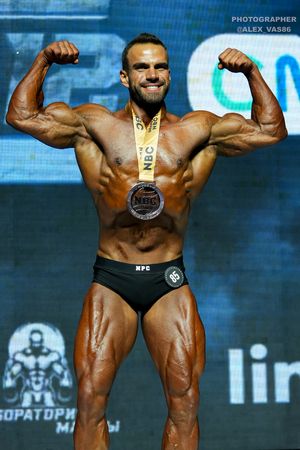 CLASSIC PHYSIQUE НОВИЧКИ